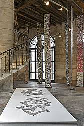 Jean Marc Saulnier expose dans la grandiose Halle Ronde de Givry